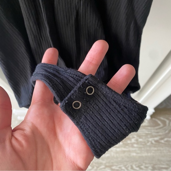 Abercrombie & Fitch | Ribbed Tie-Front Bodysuit | Size M - Picture 7 of 8